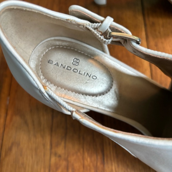 Cream Bandolino heels/shoes - Picture 5 of 9